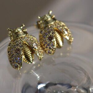 Dainty Fly stud earrings, Bug earrings, Insect Earring Bug, Earring Insect Stud,